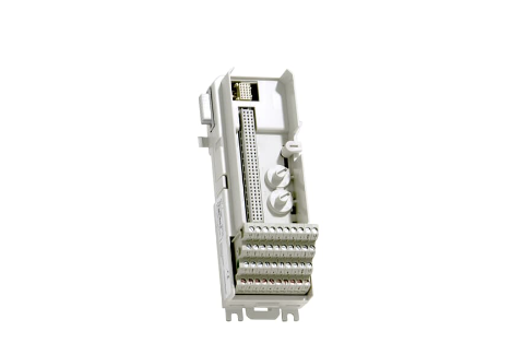 ABB TU818 40 Pole Screw Terminal Block 32 Channel