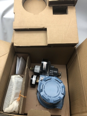 846-738-110315 EMERSON Current Pressure Transducer Sensor Transducer Switches