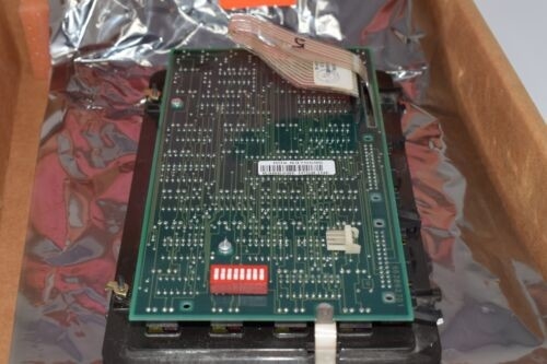IIADP02R DISPLAY PANEL ANNUNCIATOR OIS 100% New Original HMI Touch Screen