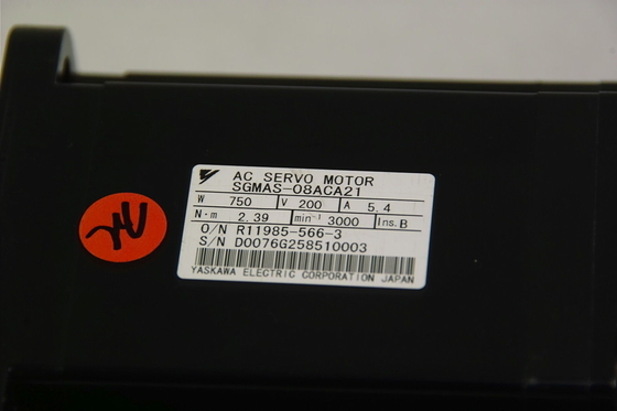 Yaskawa Industrial Servo Motor SGMAS-08ACA21 New Original Box