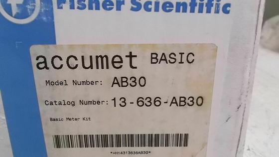 Fisher 13-636-AB30 Conductivity Transmitter Meter  4 Cell 115 VAC 60 HZ LCD Display