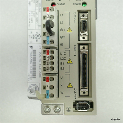 YASKAWA SGDH-04AE Industrial Servo Drive 200-230 VAC 50 / 60 Hz 30 Watts - 55 Kw
