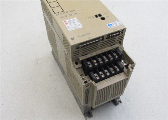 Yaskawa SGDB-07ADM AC SERVO AMPLIFIER 200V 0.7KW Torque Speed Position Control