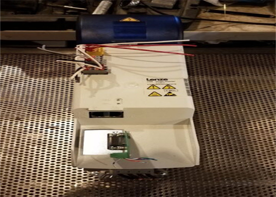 Lenze E70ACMSE0644SA1ETR SERVO-INVERTER I700 STANDARD ENVIRONMENT