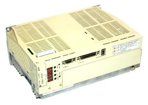 SGDH-30AE Yaskawa AC Drives Servopack SIGMA II 3 Phase 3 KW 17 Amps Servo Amp