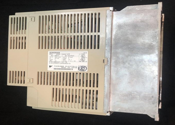 Yaskawa SGDB-15ADG-Y8 SGDB AC Servo Drive 200V 1500 RPM 3 PHASE Servopack