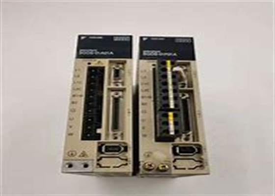 Yaskawa SGDS-01F01A SGDS Sigma III 100W 100V Analog And Pulse Train