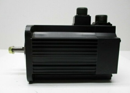 YASKAWA USAFED-05DA1 AC Servo Drive MOTOR 0.45 KW1500 RPM 3.8 A