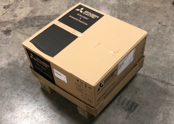 Mitsubishi FR-A820-01870-E160 230 V 115 A 3 Phase Input 3 Phase Output 60 HP