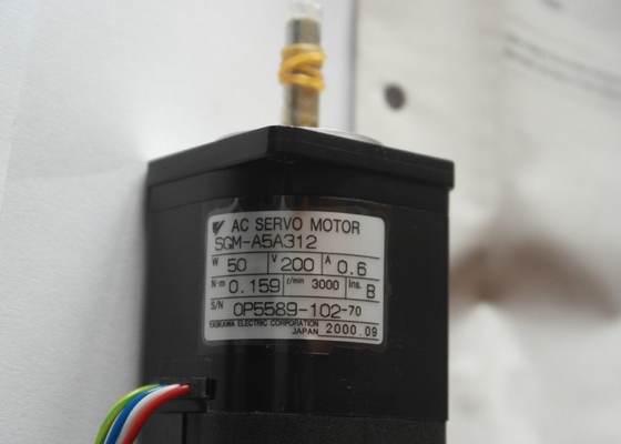 YASKAWA SGM-A5A31  2048 P/R Incremental Encoder AC Servo Motor 200V Standard 50W