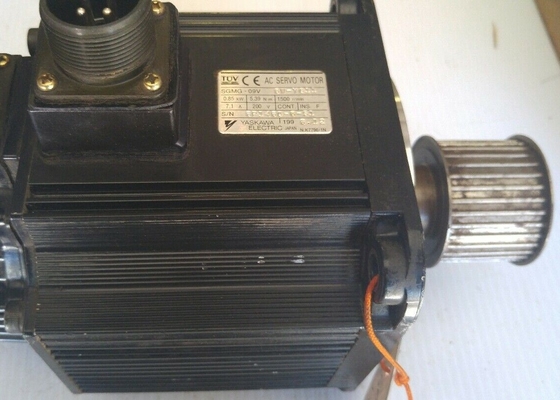 Yaskawa SGMG-09V 6W-YG11 SERVO MOTOR 0.85 KW 5.39 NM 1500 R/MIN 10.7 AMP