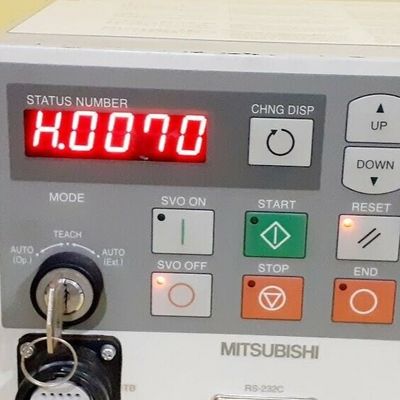 CR1-571-S11 Mitsubishi Industrial Robot Controller 7.66KG Motion Control