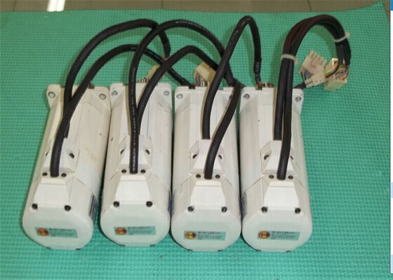 Panasonnic Servo Motor MSMA041P1E  Ralted Output  0.2KW  Input Current 2.5A