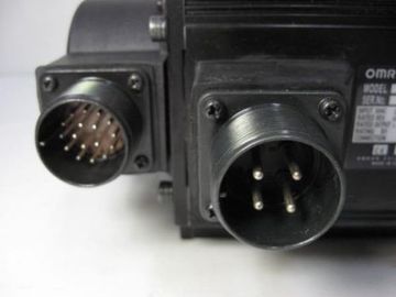 AC Servo Motor R88M-G1K520T-Z 1.5KW 200V 2000r/min OMRON High-response frequency Without brake