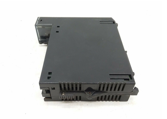 GE FANUC IC693MDL330 ， 120/240 Volt ,  2-Amp AC Output Module ， Series 90-30