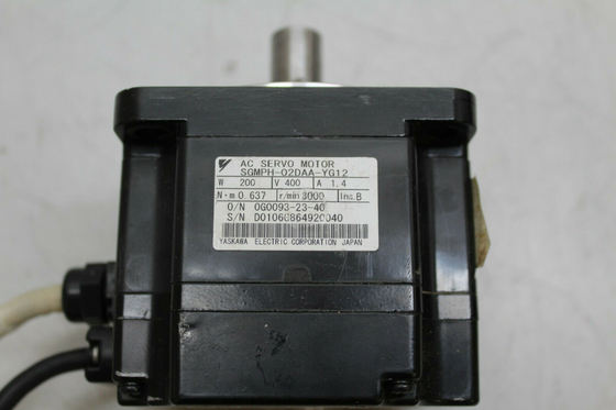 SGMPH-02DAA-YG12 Yaskawa SERVO MOTOR 200 VAC 1500 RPM Sigma II Rotary Control System