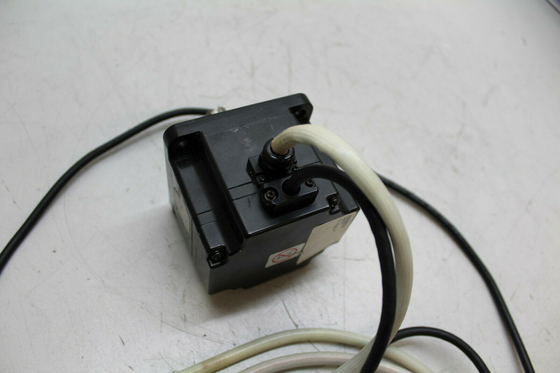 SGMPH-02DAA-YG12 Yaskawa SERVO MOTOR 200 VAC 1500 RPM Sigma II Rotary Control System