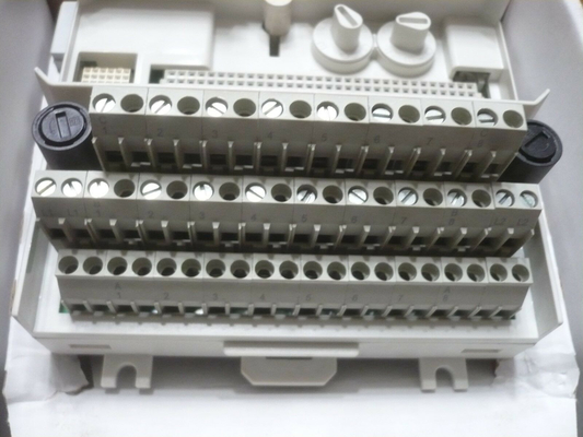 3BSE046966R1 TU839 ABB Extended MTU 250V Signal Terminals  Fused Sensor Power
