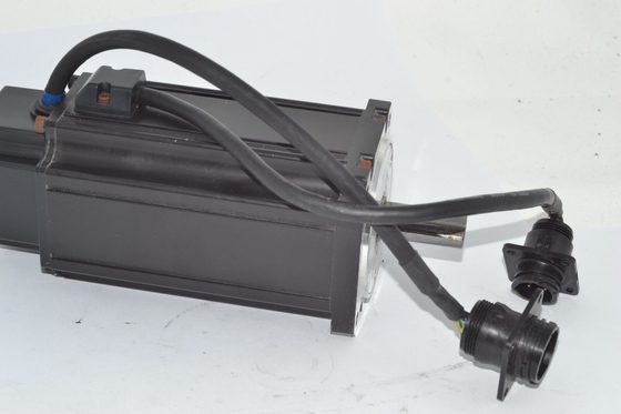 XVM-8028-TONS-0000 XV Servo Motor 230VAC 80mm Frame Metric Mounting