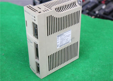 YASKAWA Industrial Servo Drives SGD-04AP SERVOPACK 50/60hz With One Phase