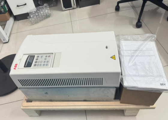 ACS800-01-0135-3+P901 3Phases 110 kW 160A ABB ACS800 general purpose series