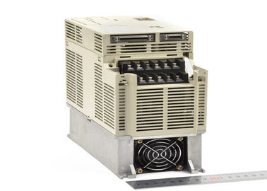 Industrial  Servo Amplifier  0.6KWatt Yaskawa SGDB Series Servo Drive SGDB-10ADM