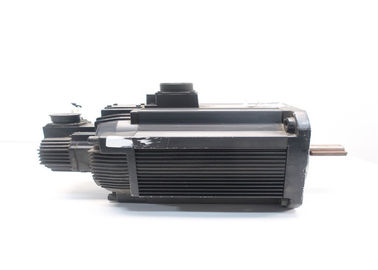 Industrial 200V Yaskawa Made In JapanS ervo Motor 1500rpm 32.4a 200v-ac 4500w 28.4nm SGMDH-45A2B-YR12