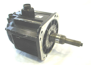 Industrial  Yaskawa Servo Motor 1500 RPM 32.4A Servo Motor SGMDH-45A2B-YR13