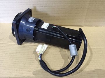 Yaskawa SERVO MOTOR SGM Series New in box SGM-02AW14E Industrial Servo Motor