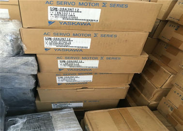 New in box Industrial  Yaskawa SGM Series AC SERVO MOTOR 750W SGM-08A3NT12