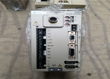 Industrial Servo Drives Input 200-230V  50/60Hz YASKAWA 1000W SERVOPACK SGDS-10A32A