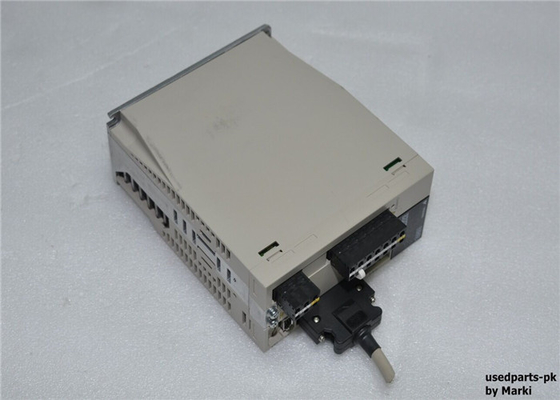 Industrial  Yaskawa Servopack SGDS-04F01A Servo Drive 400W 115VAC 1PH 9.4Amp