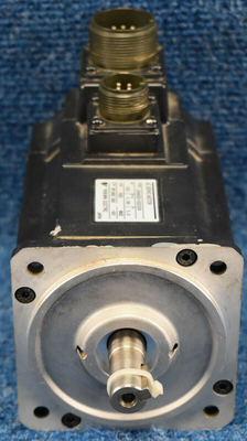 YASKAWA USAGED-02C22K Totally-enclosed, Self-cooled Type, 0.85 kW 1500 rpm , is a Motors-AC Servo.new original.
