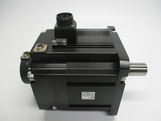 Mitsubishi HF303BS-A48 SERVO MOTOR 12.7 AMP 3 PHASE 3 KW 2000 RPM 184 V