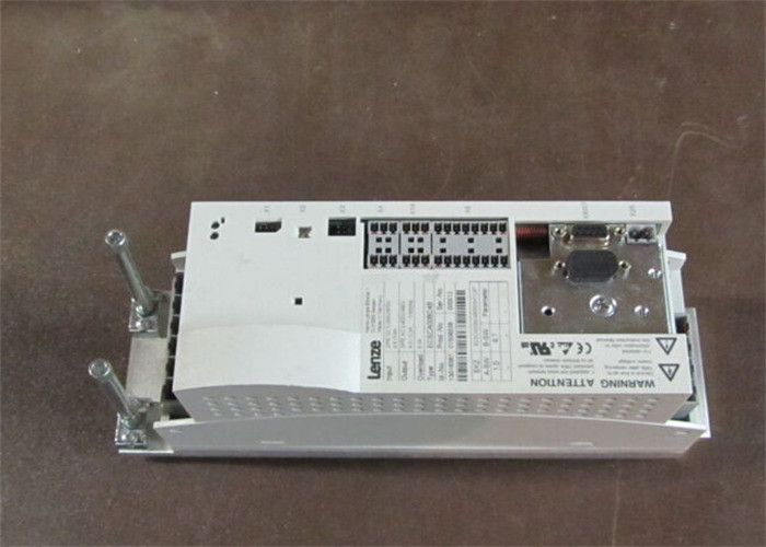 Lenze ECSCA008C4B SERVO DRIVE INPUT POWER: 2/PE DC 0-565 V / 675V 8 AMP