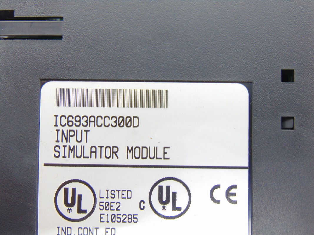 GE FANUC DC VOLTAGE INPUT SIMULATOR 8/16 POINTS Module IC693ACC300