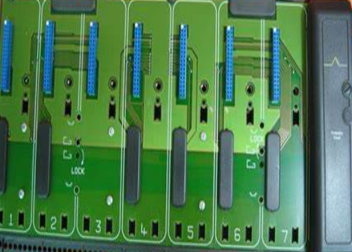 Emerson KJ4001X1-BB1 PLCs Machine Control 30V I/O Interface Carrier 8 Wide