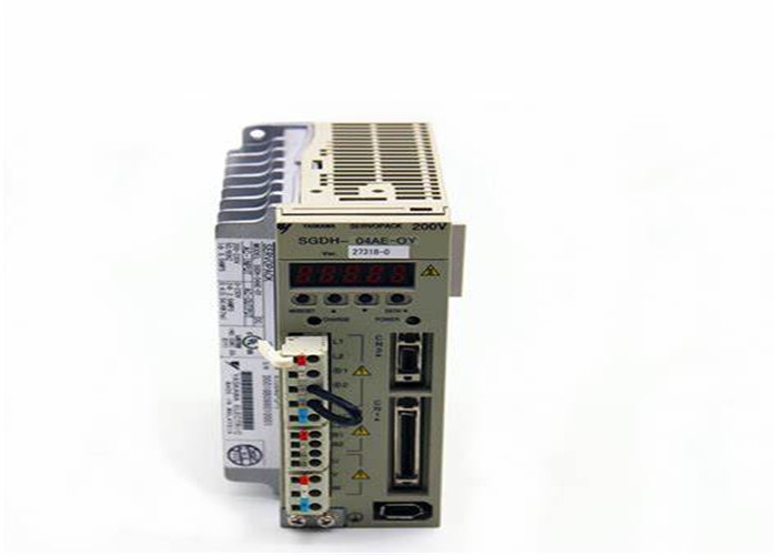 Yaskawa Sigma 2 Series SGDH04AEOY Servo Drives Brand New Box