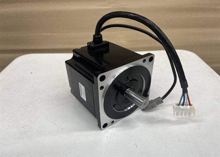 Yaskawa SGMPH-02AAA41 Sigma 2 Motors SGMPH Series 200V 200W INCR Flange