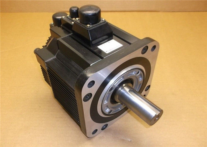 Sigma II Industrial Servo Motor Incremental Encoder Type 400VAC SGMGH 44DCA6E