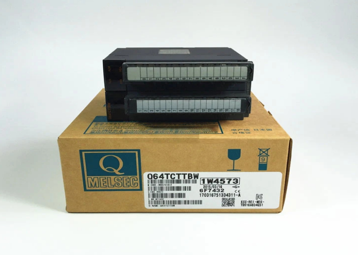 Q64TCTTBW Mitsubishi Universal model Redundant Power Supply Module