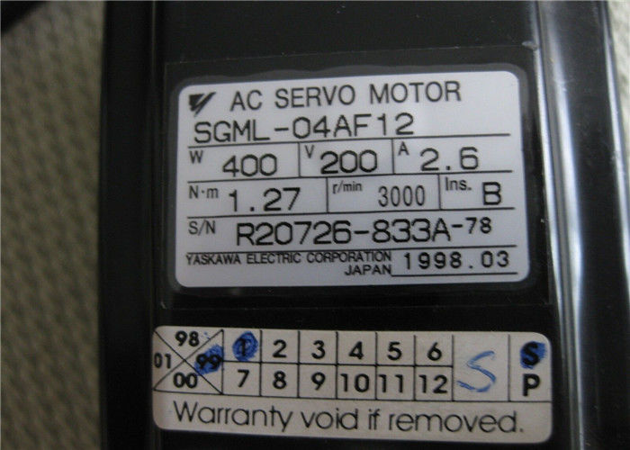 Yaskawa Electric SGML04AF12 AC Servo Motor Japan 400 Watt 3000 RPM