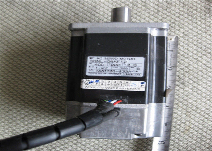 Yaskawa Electric SGML04AF12 AC Servo Motor Japan 400 Watt 3000 RPM