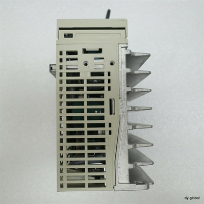 YASKAWA SGDH-04AE Industrial Servo Drive 200-230 VAC 50 / 60 Hz 30 Watts - 55 Kw