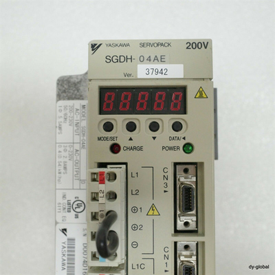 YASKAWA SGDH-04AE Industrial Servo Drive 200-230 VAC 50 / 60 Hz 30 Watts - 55 Kw