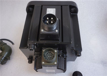 Small AC Induction Servo Motor YASKAWA SGMGH-30ACA21 UTSIH-B17CK Black Color