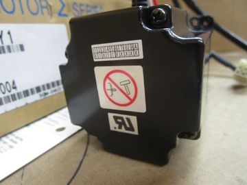 New in box Yaskawa Industrial Electric  Ac Servo Motor 200V 400W SGM-04U312-Y1