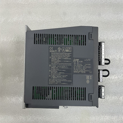 Two Line 200V AC Servo Amplifier Mitsubishi Melservo J4 2KW MR-J4-200B