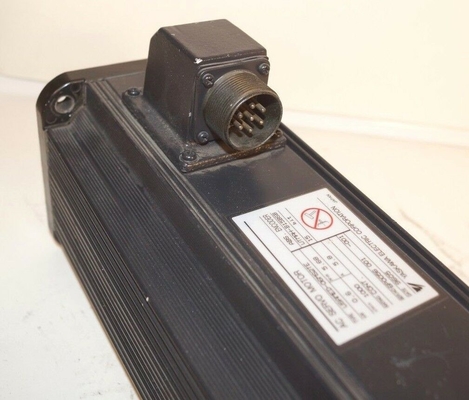 USAMED-06MS2TE 0.6 kW, 1000 rpm, 5.8 Amp, 5.8 Amp, 5.8 Amp of  Yaskawa AC Servo Motor.new original.