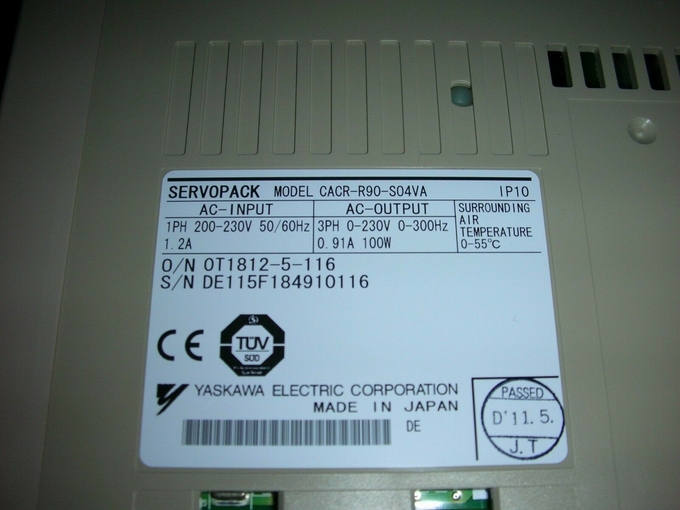 Yaskawa CACR-R90-S04VA Industrial Servo Drives New Original Box 1